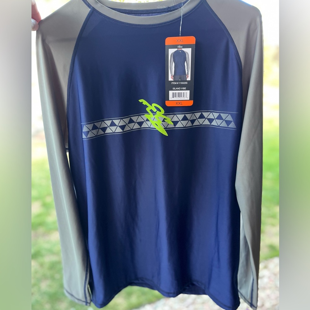 Da Hui NWT Mens XXL Long Sleeve Rash Guard Blue and Gray